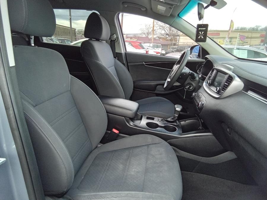2020 Kia Sorento LX V6 FWD, available for sale in Irvington, New Jersey | NJ Used Cars Center. Irvington, New Jersey 2020 Kia Sorento LX V6 FWD, available for sale in Irvington, New Jersey | NJ Used Cars Center. Irvington, New Jersey