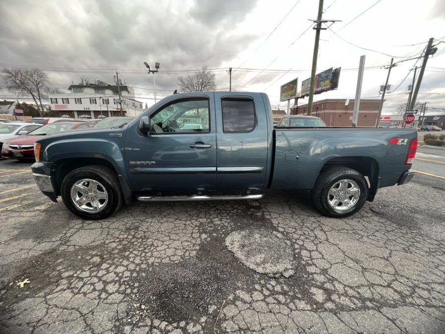 2011 GMC Sierra 1500 4WD Ext Cab 143.5" SLE, available for sale in Little Ferry, New Jersey | Easy Credit of Jersey. Little Ferry, New Jersey