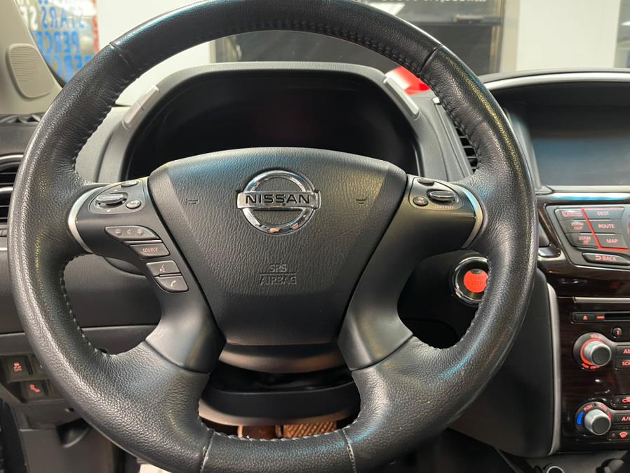 Used Nissan Pathfinder 4WD 4dr Platinum 2016 | 5 Towns Drive. Inwood, New York Used Nissan Pathfinder 4WD 4dr Platinum 2016 | 5 Towns Drive. Inwood, New York