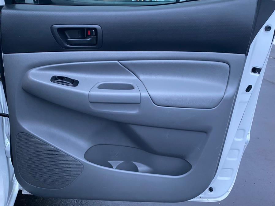 2014 Toyota Tacoma 4WD Double Cab V6 AT (Natl), available for sale in Canton, Connecticut | Lava Motors 2 Inc. Canton, Connecticut 2014 Toyota Tacoma 4WD Double Cab V6 AT (Natl), available for sale in Canton, Connecticut | Lava Motors 2 Inc. Canton, Connecticut