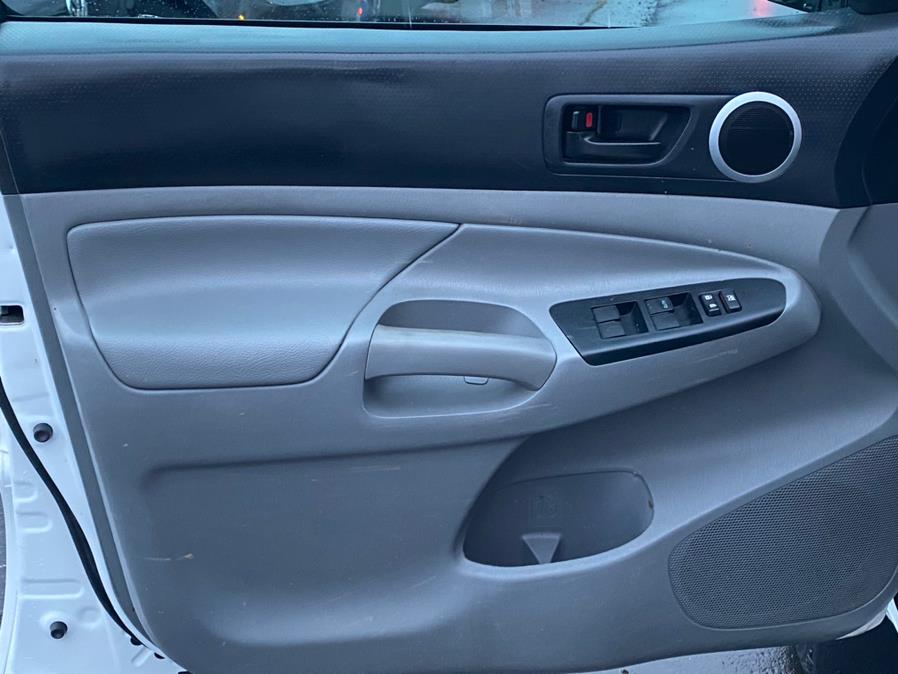 2014 Toyota Tacoma 4WD Double Cab V6 AT (Natl), available for sale in Canton, Connecticut | Lava Motors 2 Inc. Canton, Connecticut 2014 Toyota Tacoma 4WD Double Cab V6 AT (Natl), available for sale in Canton, Connecticut | Lava Motors 2 Inc. Canton, Connecticut