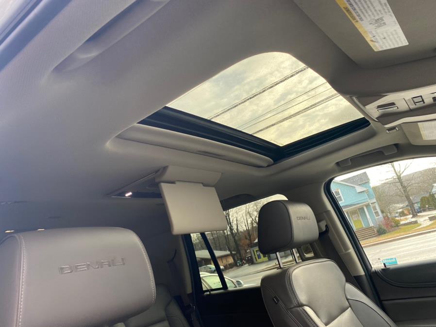 2016 GMC Yukon 4WD 4dr Denali, available for sale in Canton, Connecticut | Lava Motors 2 Inc. Canton, Connecticut 2016 GMC Yukon 4WD 4dr Denali, available for sale in Canton, Connecticut | Lava Motors 2 Inc. Canton, Connecticut