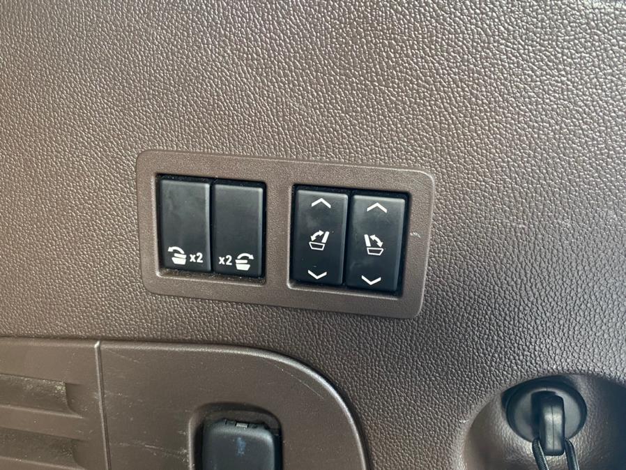 2016 GMC Yukon 4WD 4dr Denali, available for sale in Canton, Connecticut | Lava Motors 2 Inc. Canton, Connecticut 2016 GMC Yukon 4WD 4dr Denali, available for sale in Canton, Connecticut | Lava Motors 2 Inc. Canton, Connecticut