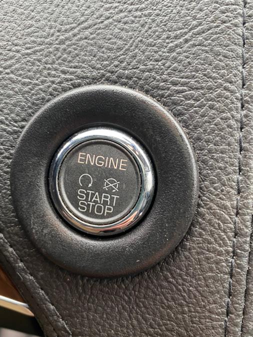 2013 Lincoln MKX AWD 4dr, available for sale in Canton, Connecticut | Lava Motors 2 Inc. Canton, Connecticut 2013 Lincoln MKX AWD 4dr, available for sale in Canton, Connecticut | Lava Motors 2 Inc. Canton, Connecticut
