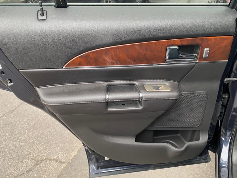 2013 Lincoln MKX AWD 4dr, available for sale in Canton, Connecticut | Lava Motors 2 Inc. Canton, Connecticut 2013 Lincoln MKX AWD 4dr, available for sale in Canton, Connecticut | Lava Motors 2 Inc. Canton, Connecticut