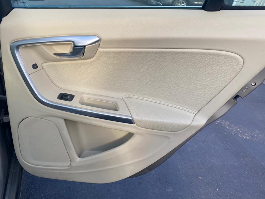 2014 Volvo S60 4dr Sdn T5 FWD, available for sale in Canton, Connecticut | Lava Motors 2 Inc. Canton, Connecticut 2014 Volvo S60 4dr Sdn T5 FWD, available for sale in Canton, Connecticut | Lava Motors 2 Inc. Canton, Connecticut