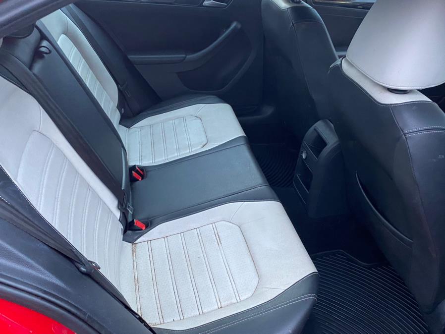 2015 Volkswagen Jetta Sedan 4dr Auto 1.8T SE PZEV, available for sale in Canton, Connecticut | Lava Motors 2 Inc. Canton, Connecticut 2015 Volkswagen Jetta Sedan 4dr Auto 1.8T SE PZEV, available for sale in Canton, Connecticut | Lava Motors 2 Inc. Canton, Connecticut