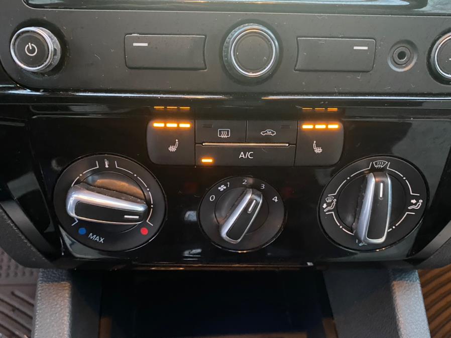 2015 Volkswagen Jetta Sedan 4dr Auto 1.8T SE PZEV, available for sale in Canton, Connecticut | Lava Motors 2 Inc. Canton, Connecticut 2015 Volkswagen Jetta Sedan 4dr Auto 1.8T SE PZEV, available for sale in Canton, Connecticut | Lava Motors 2 Inc. Canton, Connecticut