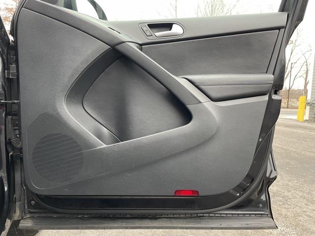 2013 Volkswagen Tiguan SE, available for sale in Brookfield, Connecticut | Blasius Federal Road. Brookfield, Connecticut 2013 Volkswagen Tiguan SE, available for sale in Brookfield, Connecticut | Blasius Federal Road. Brookfield, Connecticut