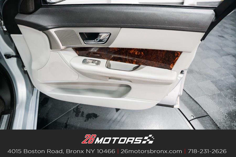 2009 Jaguar XF 4dr Sdn Luxury, available for sale in Bronx, New York | 26 Motors Bronx. Bronx, New York 2009 Jaguar XF 4dr Sdn Luxury, available for sale in Bronx, New York | 26 Motors Bronx. Bronx, New York
