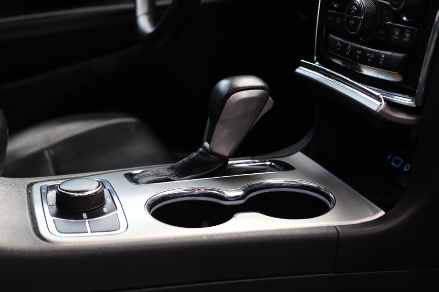 Used Jeep Grand Cherokee Limited 4x4 2019 | Hillside Auto Mall Inc.. Jamaica, New York Used Jeep Grand Cherokee Limited 4x4 2019 | Hillside Auto Mall Inc.. Jamaica, New York