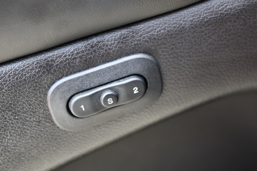 Used Jeep Grand Cherokee Limited 4x4 2019 | Hillside Auto Mall Inc.. Jamaica, New York Used Jeep Grand Cherokee Limited 4x4 2019 | Hillside Auto Mall Inc.. Jamaica, New York