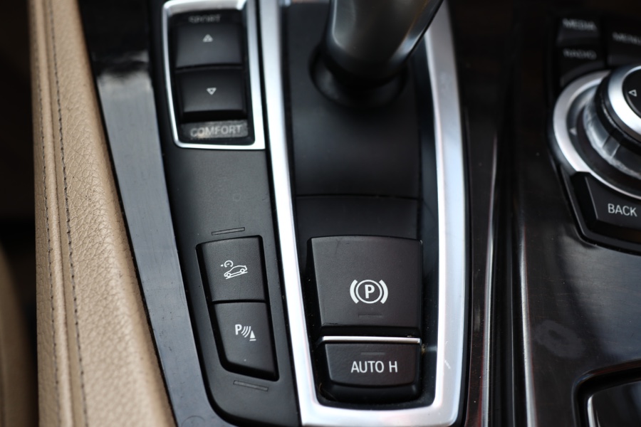 Used BMW 5 Series 4dr Sdn 528i xDrive AWD 2013 | Hillside Auto Mall Inc.. Jamaica, New York Used BMW 5 Series 4dr Sdn 528i xDrive AWD 2013 | Hillside Auto Mall Inc.. Jamaica, New York