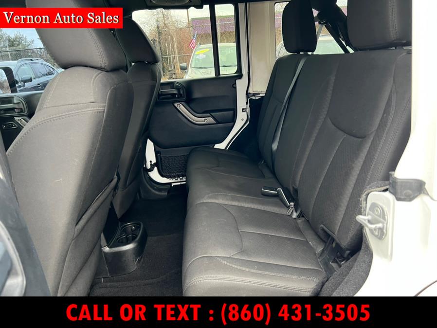 2014 Jeep Wrangler Unlimited 4WD 4dr Willys Wheeler, available for sale in Manchester, Connecticut | Vernon Auto Sale & Service. Manchester, Connecticut 2014 Jeep Wrangler Unlimited 4WD 4dr Willys Wheeler, available for sale in Manchester, Connecticut | Vernon Auto Sale & Service. Manchester, Connecticut