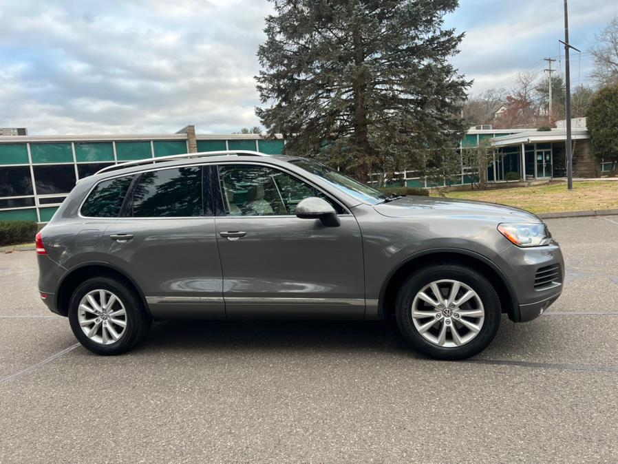 2013 Volkswagen Touareg 4dr VR6 Sport, available for sale in Waterbury, Connecticut | Platinum Auto Care. Waterbury, Connecticut 2013 Volkswagen Touareg 4dr VR6 Sport, available for sale in Waterbury, Connecticut | Platinum Auto Care. Waterbury, Connecticut