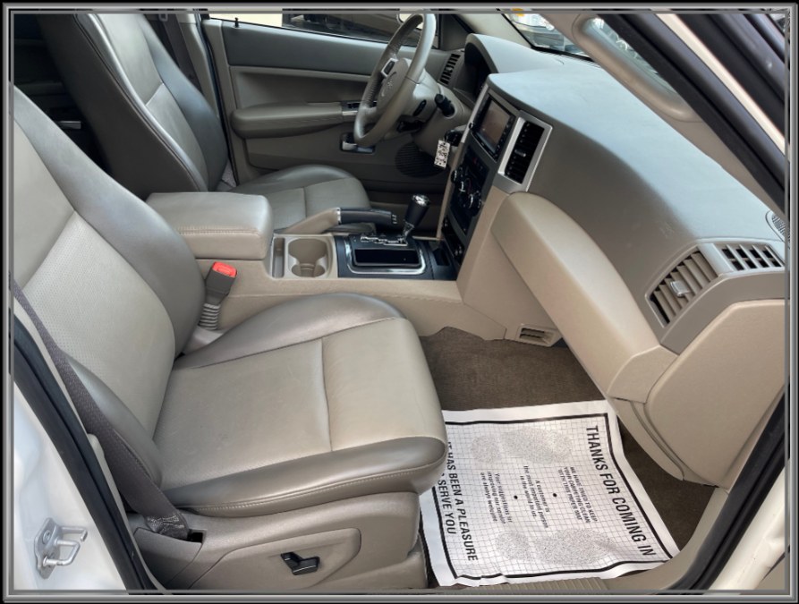 2009 Jeep Grand Cherokee 4WD 4dr Rocky Mountain, available for sale in Huntington Station, New York | My Auto Inc.. Huntington Station, New York 2009 Jeep Grand Cherokee 4WD 4dr Rocky Mountain, available for sale in Huntington Station, New York | My Auto Inc.. Huntington Station, New York