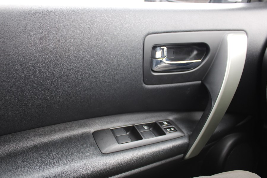 2013 Nissan Rogue AWD 4dr SV, available for sale in Plantsville, Connecticut | Auto House of Luxury. Plantsville, Connecticut 2013 Nissan Rogue AWD 4dr SV, available for sale in Plantsville, Connecticut | Auto House of Luxury. Plantsville, Connecticut