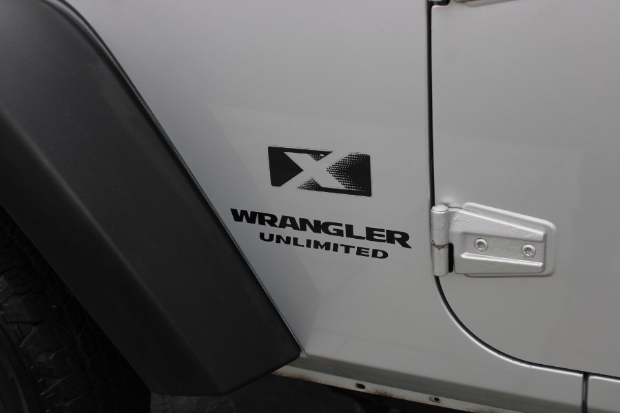 2008 Jeep Wrangler 4WD 4dr Unlimited X, available for sale in Plantsville, Connecticut | Auto House of Luxury. Plantsville, Connecticut 2008 Jeep Wrangler 4WD 4dr Unlimited X, available for sale in Plantsville, Connecticut | Auto House of Luxury. Plantsville, Connecticut