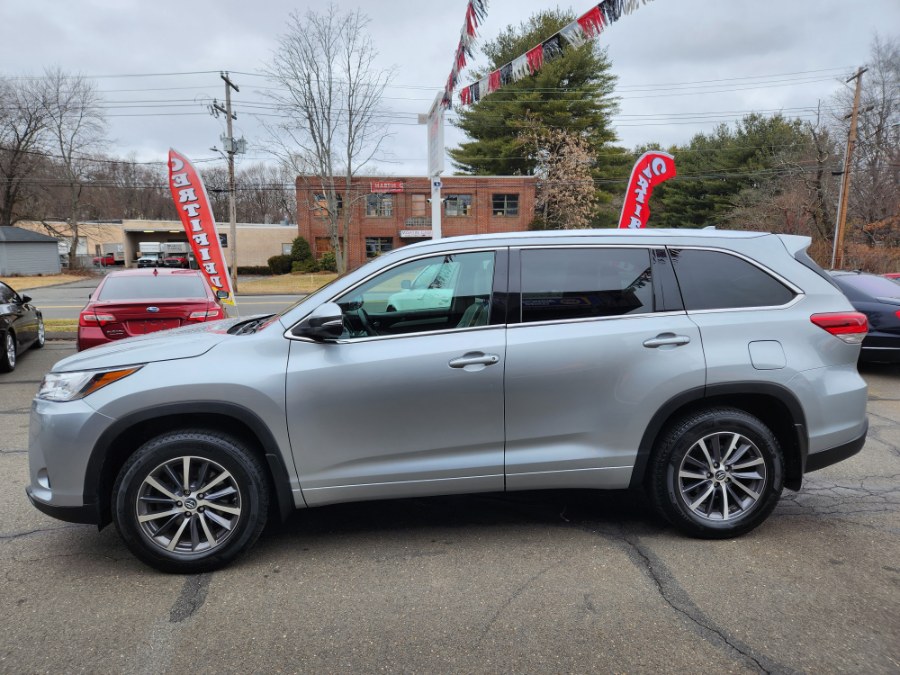 Used Toyota Highlander XLE V6 AWD (Natl) 2018 | Dealmax Motors LLC. Bristol, Connecticut Used Toyota Highlander XLE V6 AWD (Natl) 2018 | Dealmax Motors LLC. Bristol, Connecticut