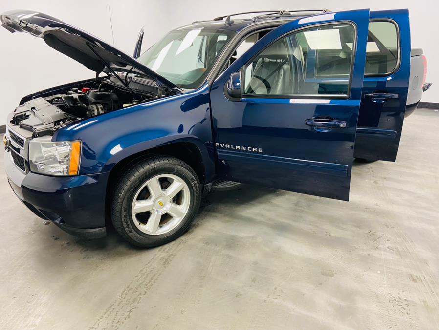 Used Chevrolet Avalanche 4WD Crew Cab 130" LT 2011 | East Coast Auto Group. Linden, New Jersey Used Chevrolet Avalanche 4WD Crew Cab 130" LT 2011 | East Coast Auto Group. Linden, New Jersey