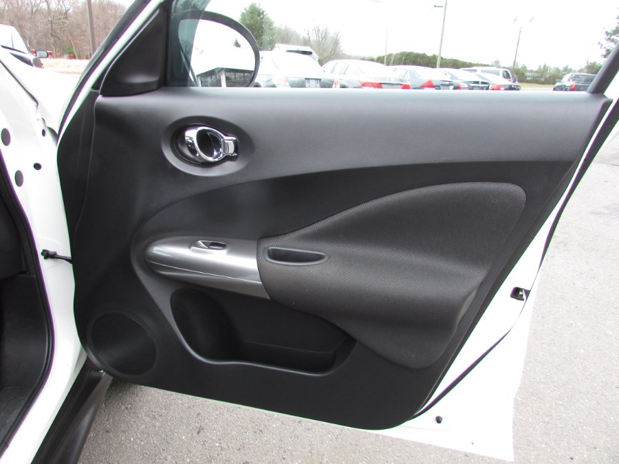 2013 Nissan JUKE 5dr Wgn CVT SL FWD, available for sale in East Windsor, Connecticut | United Auto Sales of E Windsor, Inc. East Windsor, Connecticut 2013 Nissan JUKE 5dr Wgn CVT SL FWD, available for sale in East Windsor, Connecticut | United Auto Sales of E Windsor, Inc. East Windsor, Connecticut