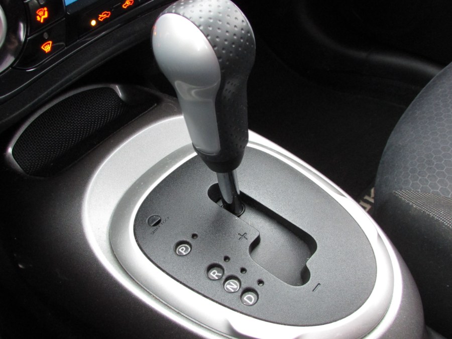 2013 Nissan JUKE 5dr Wgn CVT SL FWD, available for sale in East Windsor, Connecticut | United Auto Sales of E Windsor, Inc. East Windsor, Connecticut 2013 Nissan JUKE 5dr Wgn CVT SL FWD, available for sale in East Windsor, Connecticut | United Auto Sales of E Windsor, Inc. East Windsor, Connecticut
