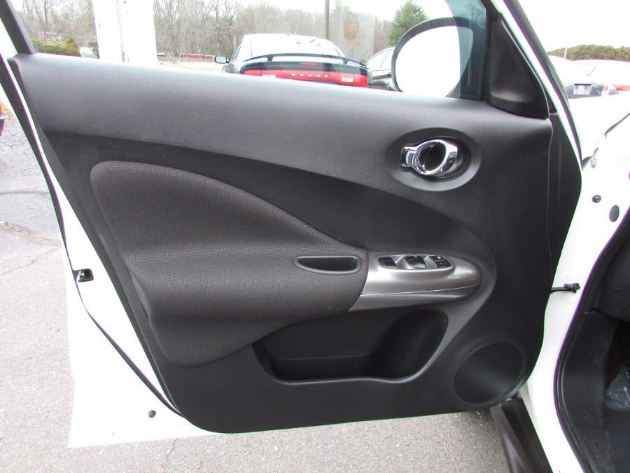 2013 Nissan JUKE 5dr Wgn CVT SL FWD, available for sale in East Windsor, Connecticut | United Auto Sales of E Windsor, Inc. East Windsor, Connecticut 2013 Nissan JUKE 5dr Wgn CVT SL FWD, available for sale in East Windsor, Connecticut | United Auto Sales of E Windsor, Inc. East Windsor, Connecticut