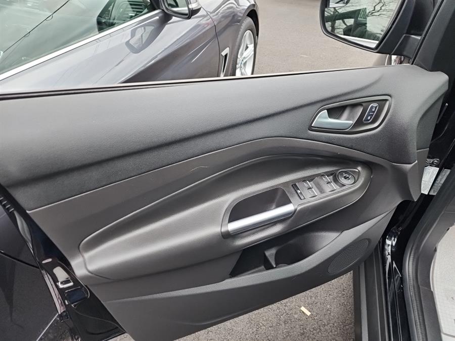 2017 Ford C-Max Energi SE FWD, available for sale in Islip, New York | L.I. Auto Gallery. Islip, New York 2017 Ford C-Max Energi SE FWD, available for sale in Islip, New York | L.I. Auto Gallery. Islip, New York