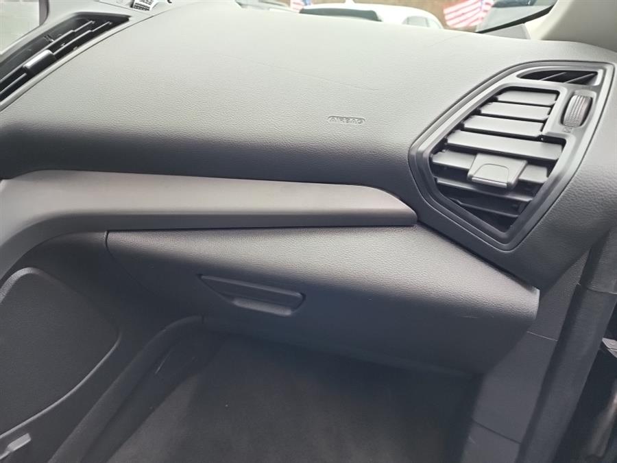 2017 Ford C-Max Energi SE FWD, available for sale in Islip, New York | L.I. Auto Gallery. Islip, New York 2017 Ford C-Max Energi SE FWD, available for sale in Islip, New York | L.I. Auto Gallery. Islip, New York