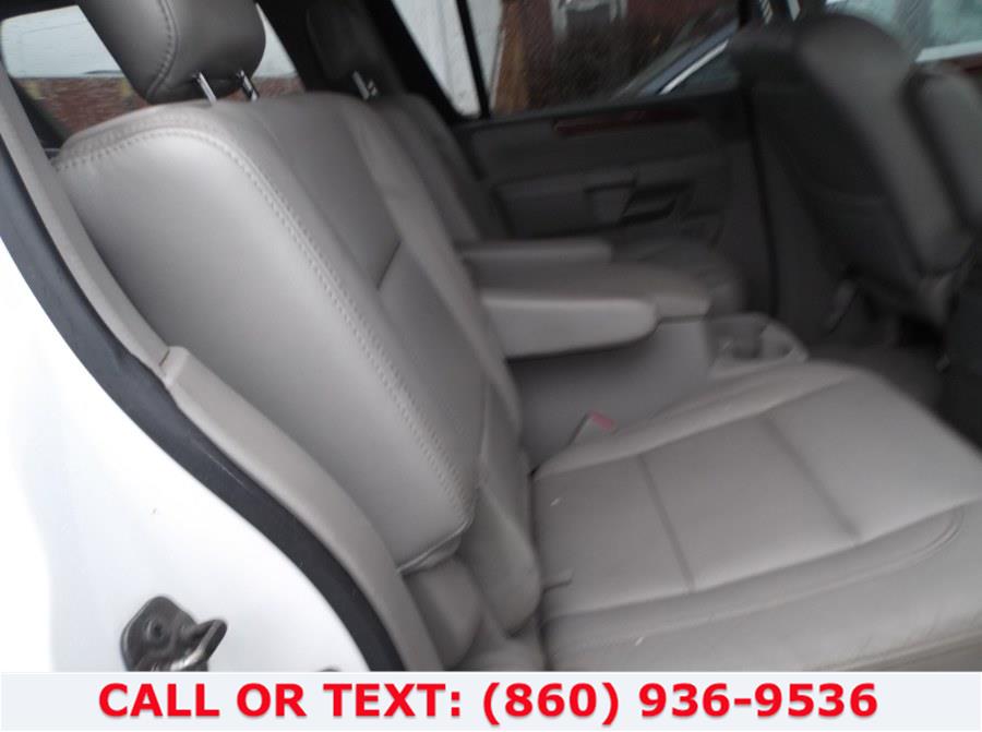 2010 INFINITI QX56 4WD 4dr, available for sale in Hartford, Connecticut | Lee Motors Sales Inc. Hartford, Connecticut 2010 INFINITI QX56 4WD 4dr, available for sale in Hartford, Connecticut | Lee Motors Sales Inc. Hartford, Connecticut