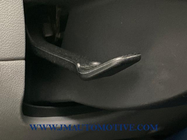 2016 Hyundai Elantra 4dr Sdn Auto SE, available for sale in Naugatuck, Connecticut | J&M Automotive Sls&Svc LLC. Naugatuck, Connecticut 2016 Hyundai Elantra 4dr Sdn Auto SE, available for sale in Naugatuck, Connecticut | J&M Automotive Sls&Svc LLC. Naugatuck, Connecticut