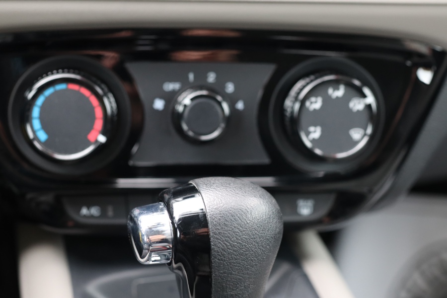 2021 Honda HR-V LX AWD CVT, available for sale in Jamaica, New York | Hillside Auto Mall Inc.. Jamaica, New York 2021 Honda HR-V LX AWD CVT, available for sale in Jamaica, New York | Hillside Auto Mall Inc.. Jamaica, New York
