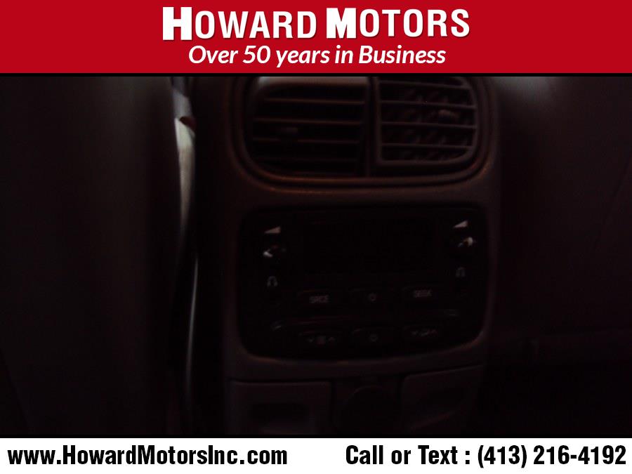 2005 GMC Envoy 4dr 4WD SLE, available for sale in Springfield, Massachusetts | Howard Motors. Springfield, Massachusetts 2005 GMC Envoy 4dr 4WD SLE, available for sale in Springfield, Massachusetts | Howard Motors. Springfield, Massachusetts