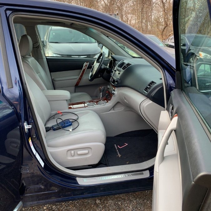 2013 Toyota Highlander 4WD 4dr V6 Limited (Natl), available for sale in Brooklyn, New York | Top Line Auto Inc.. Brooklyn, New York 2013 Toyota Highlander 4WD 4dr V6 Limited (Natl), available for sale in Brooklyn, New York | Top Line Auto Inc.. Brooklyn, New York