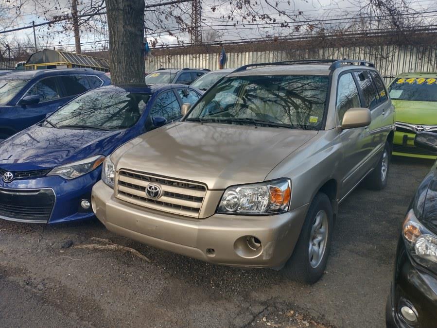 2004 Toyota Highlander 4dr 4-Cyl (SE), available for sale in Rosedale, New York | Sunrise Auto Sales. Rosedale, New York 2004 Toyota Highlander 4dr 4-Cyl (SE), available for sale in Rosedale, New York | Sunrise Auto Sales. Rosedale, New York