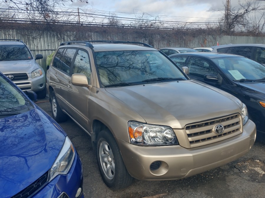 2004 Toyota Highlander 4dr 4-Cyl (SE), available for sale in Rosedale, New York | Sunrise Auto Sales. Rosedale, New York 2004 Toyota Highlander 4dr 4-Cyl (SE), available for sale in Rosedale, New York | Sunrise Auto Sales. Rosedale, New York