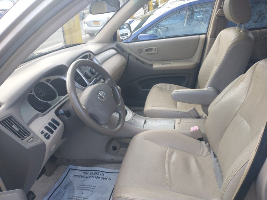 2004 Toyota Highlander 4dr 4-Cyl (SE), available for sale in Rosedale, New York | Sunrise Auto Sales. Rosedale, New York 2004 Toyota Highlander 4dr 4-Cyl (SE), available for sale in Rosedale, New York | Sunrise Auto Sales. Rosedale, New York