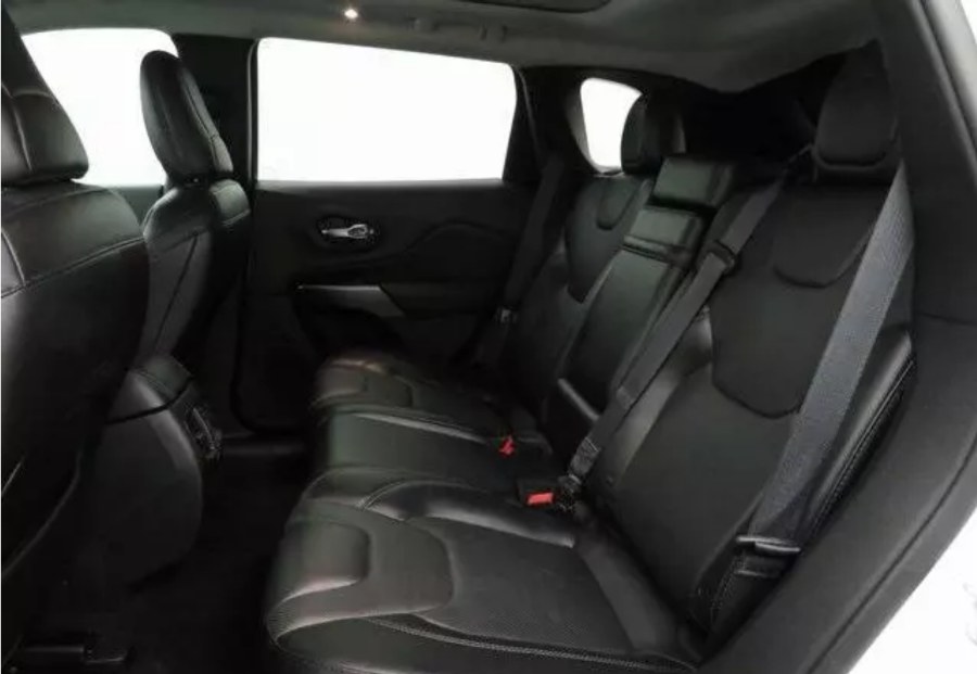 2019 Jeep Cherokee Limited 4x4, available for sale in Amityville, New York | Gold Coast Motors of sunrise. Amityville, New York