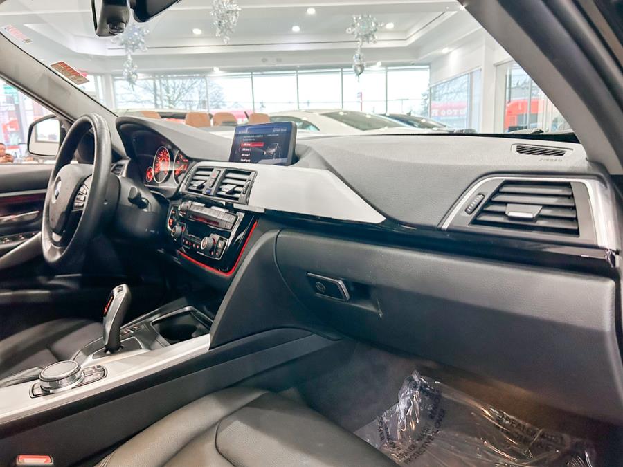 2018 BMW 3 Series 320i xDrive Sedan, available for sale in Franklin Square, New York | Luxury Motor Club. Franklin Square, New York 2018 BMW 3 Series 320i xDrive Sedan, available for sale in Franklin Square, New York | Luxury Motor Club. Franklin Square, New York