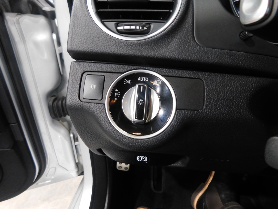 2014 Mercedes-Benz C-Class 4dr Sdn C300 Sport 4MATIC, available for sale in Lodi, New Jersey | Auto Gallery. Lodi, New Jersey 2014 Mercedes-Benz C-Class 4dr Sdn C300 Sport 4MATIC, available for sale in Lodi, New Jersey | Auto Gallery. Lodi, New Jersey