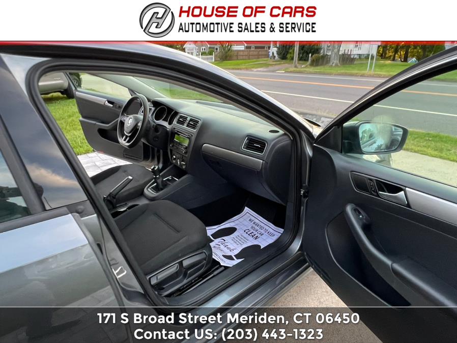 2015 Volkswagen Jetta Sedan 4dr Man 1.8T SE PZEV, available for sale in Meriden, Connecticut | House of Cars CT. Meriden, Connecticut