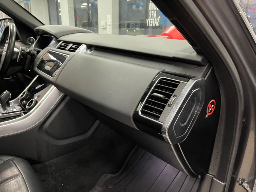 2018 Land Rover Range Rover Sport V6 Supercharged HSE Dynamic, available for sale in Inwood, New York | 5 Towns Drive. Inwood, New York 2018 Land Rover Range Rover Sport V6 Supercharged HSE Dynamic, available for sale in Inwood, New York | 5 Towns Drive. Inwood, New York