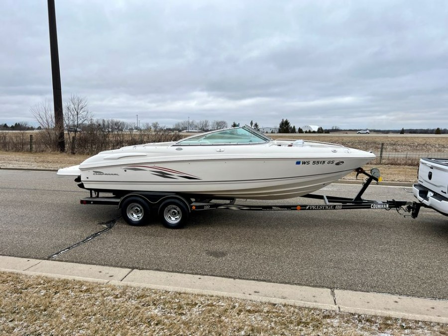 2004 Chaparral 220 SSI, available for sale in Darien, Wisconsin | Geneva Motor Cars. Darien, Wisconsin 2004 Chaparral 220 SSI, available for sale in Darien, Wisconsin | Geneva Motor Cars. Darien, Wisconsin