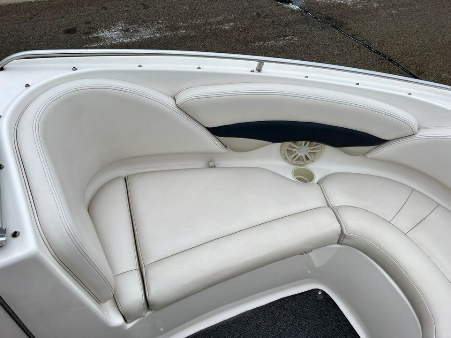 2004 Chaparral 220 SSI, available for sale in Darien, Wisconsin | Geneva Motor Cars. Darien, Wisconsin 2004 Chaparral 220 SSI, available for sale in Darien, Wisconsin | Geneva Motor Cars. Darien, Wisconsin