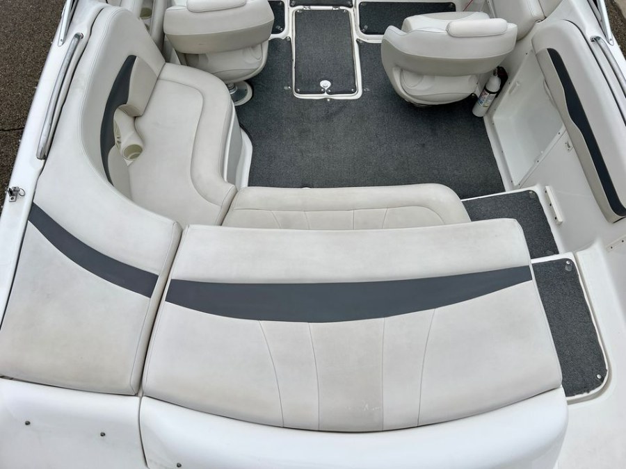 2004 Chaparral 220 SSI, available for sale in Darien, Wisconsin | Geneva Motor Cars. Darien, Wisconsin 2004 Chaparral 220 SSI, available for sale in Darien, Wisconsin | Geneva Motor Cars. Darien, Wisconsin