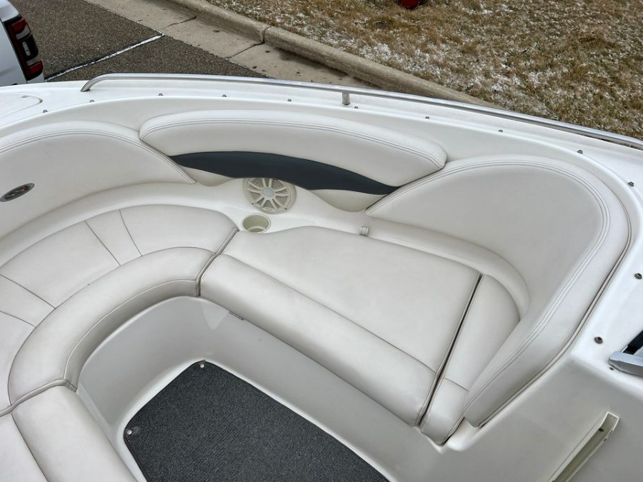 2004 Chaparral 220 SSI, available for sale in Darien, Wisconsin | Geneva Motor Cars. Darien, Wisconsin 2004 Chaparral 220 SSI, available for sale in Darien, Wisconsin | Geneva Motor Cars. Darien, Wisconsin