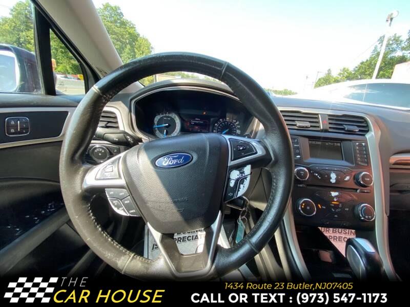 2013 Ford Fusion 4dr Sdn SE FWD, available for sale in Butler, New Jersey | The Car House. Butler, New Jersey 2013 Ford Fusion 4dr Sdn SE FWD, available for sale in Butler, New Jersey | The Car House. Butler, New Jersey