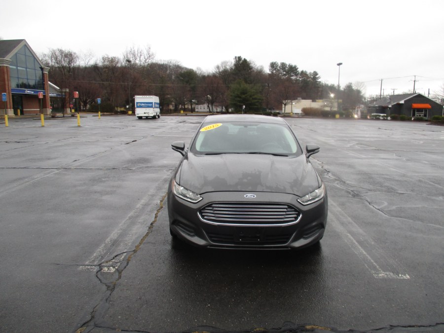 2015 Ford Fusion 4dr Sdn SE FWD, available for sale in New Britain, Connecticut | Universal Motors LLC. New Britain, Connecticut 2015 Ford Fusion 4dr Sdn SE FWD, available for sale in New Britain, Connecticut | Universal Motors LLC. New Britain, Connecticut