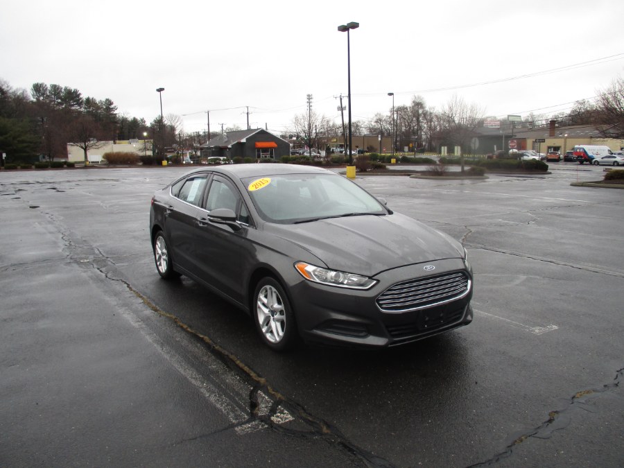 2015 Ford Fusion 4dr Sdn SE FWD, available for sale in New Britain, Connecticut | Universal Motors LLC. New Britain, Connecticut 2015 Ford Fusion 4dr Sdn SE FWD, available for sale in New Britain, Connecticut | Universal Motors LLC. New Britain, Connecticut