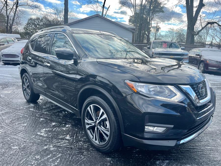 2020 Nissan Rogue AWD SV, available for sale in Agawam, Massachusetts | Malkoon Motors. Agawam, Massachusetts